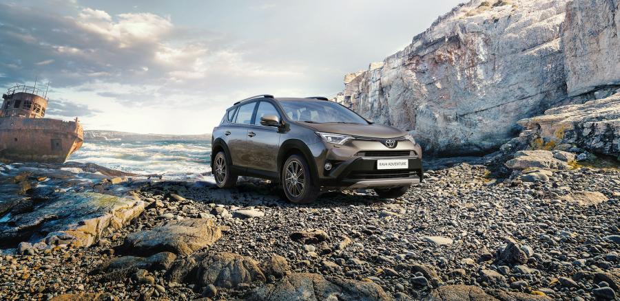  Toyota RAV4 Adventure 2017 года  (CIS) (фото 8 из 8)